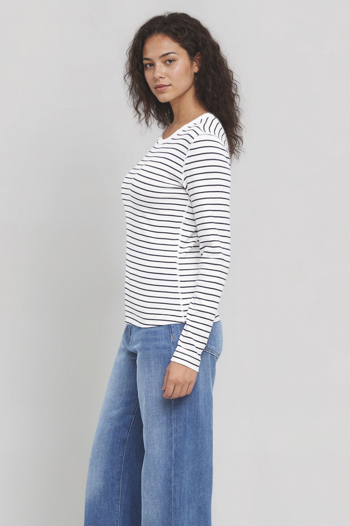Victoria Crew-Neck Long Sleeve Rib Tee | Bright White Stripe