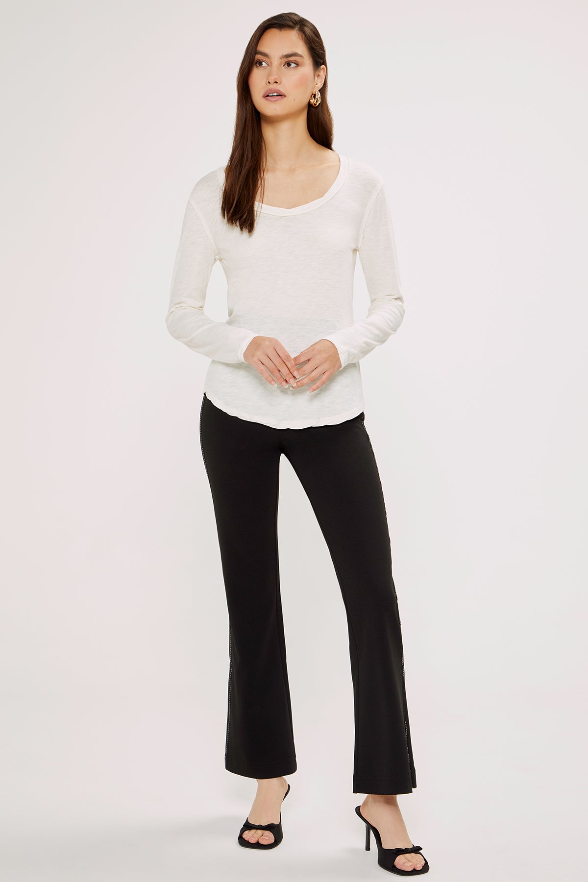 Scoop Neck Twist Tee | Snow White
