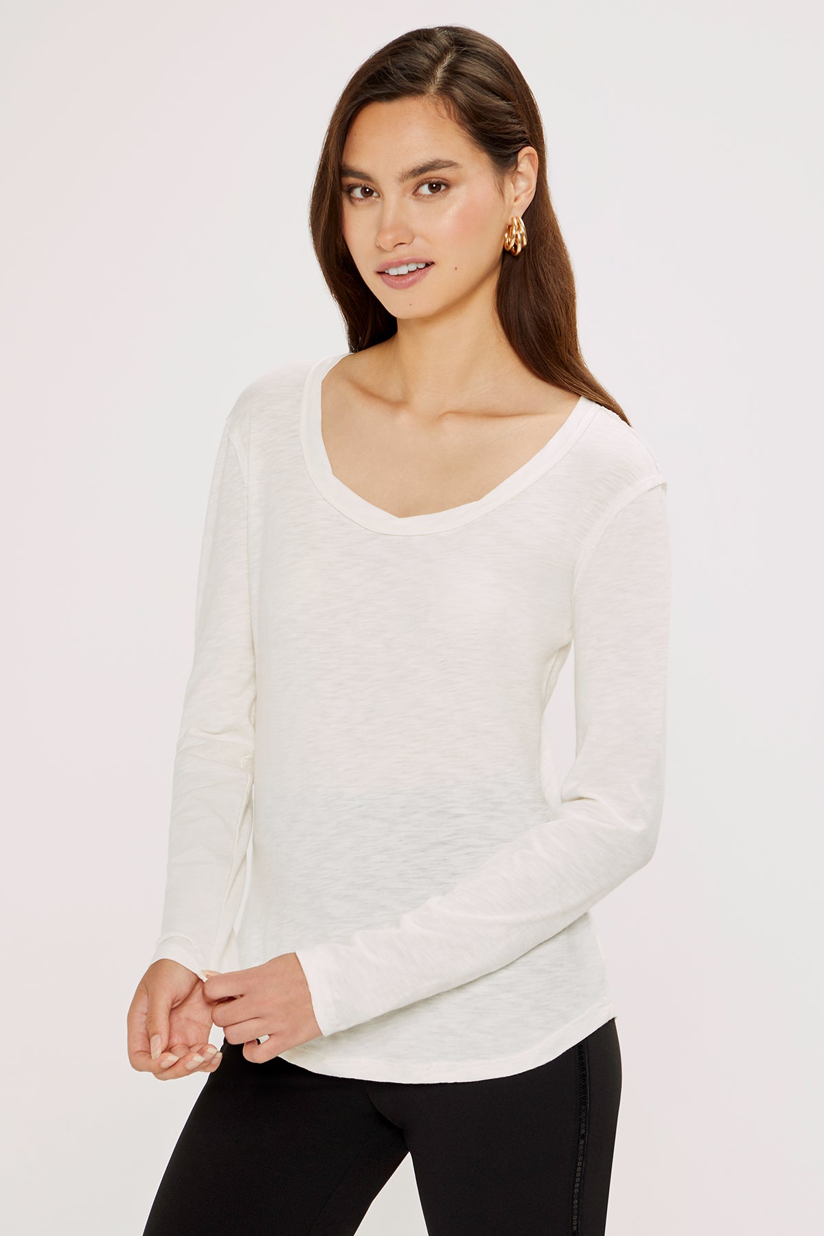 Scoop Neck Twist Tee | Snow White