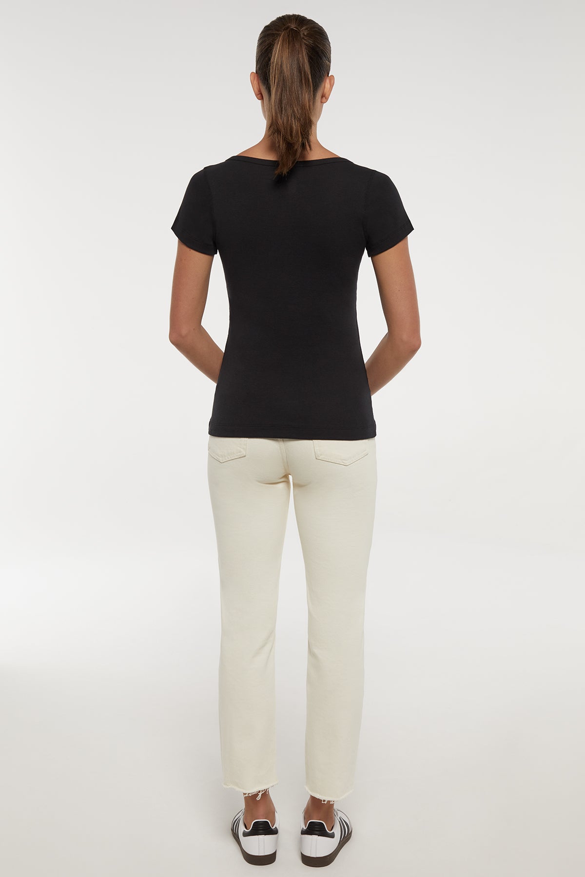 Short Sleeve Round Neck Tee | Black
