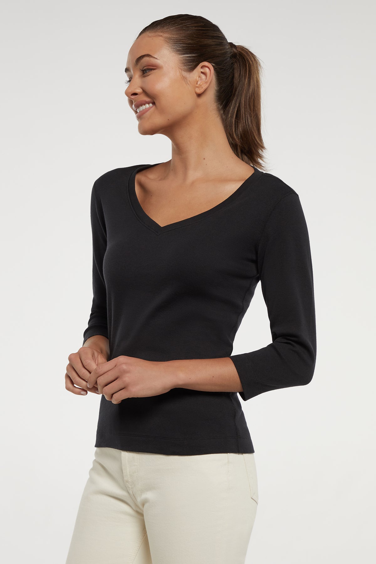 Knit 3/4 Sleeve V-Neck Tee Black – Three Dots