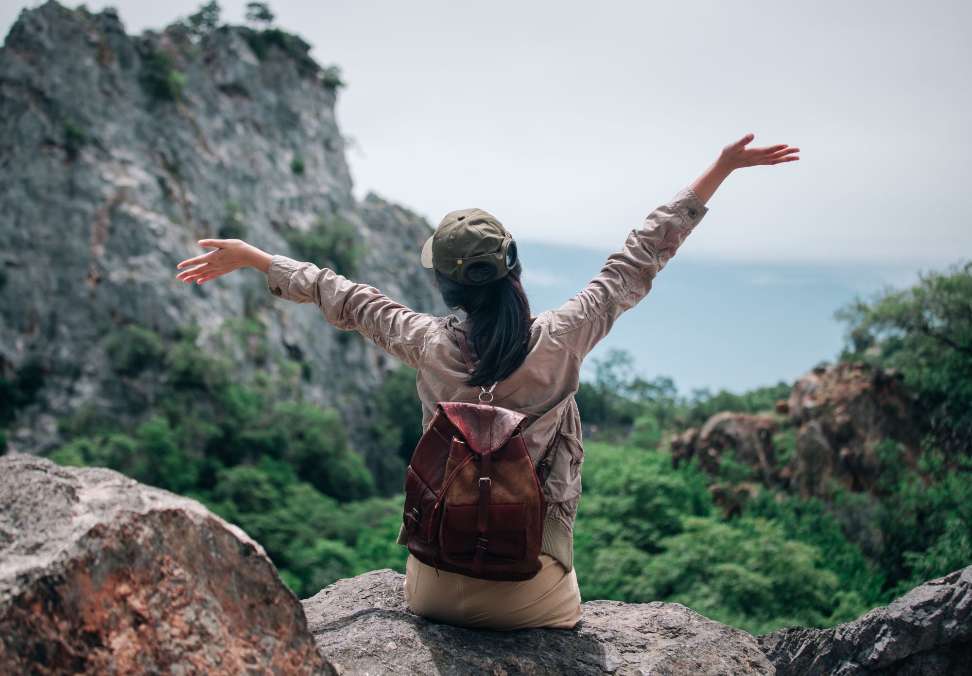 Embrace Adventure: Traveling Alone and Making Friends on Your Journey