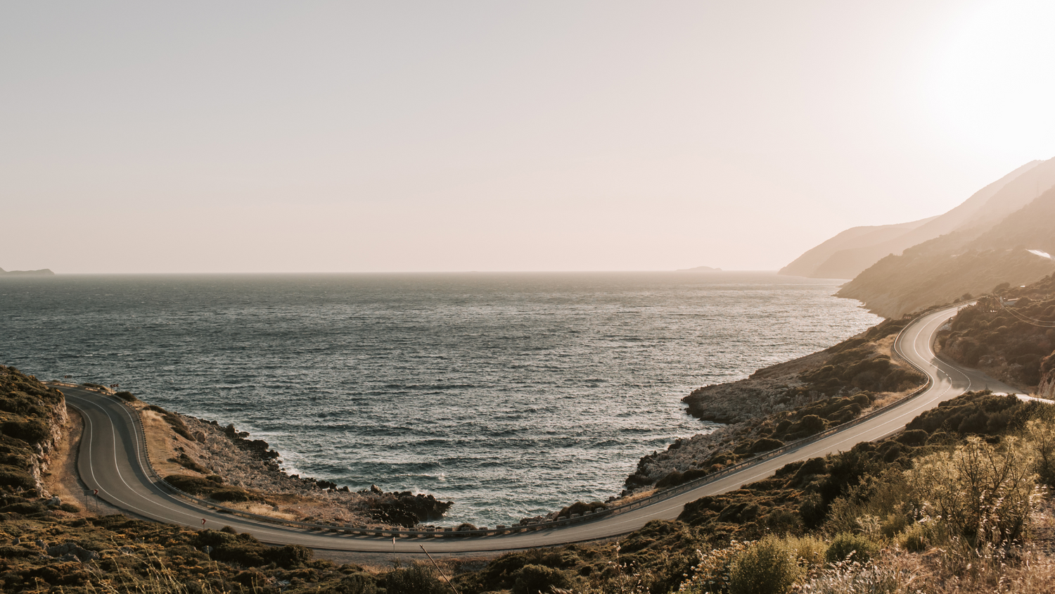Coastal Cuisine: Winter Foodie Destinations on the West Coast