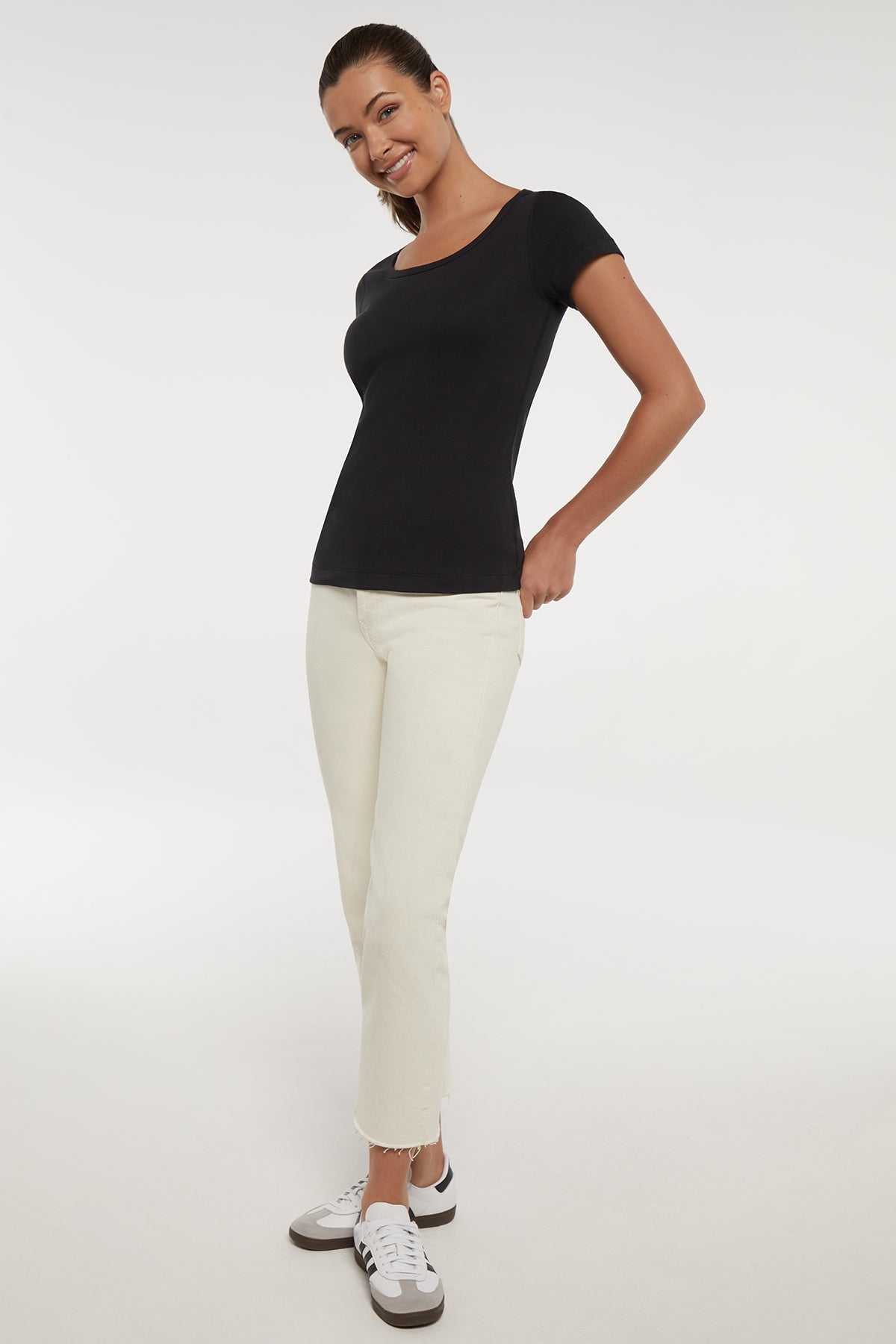 Short Sleeve Round Neck Tee | Black